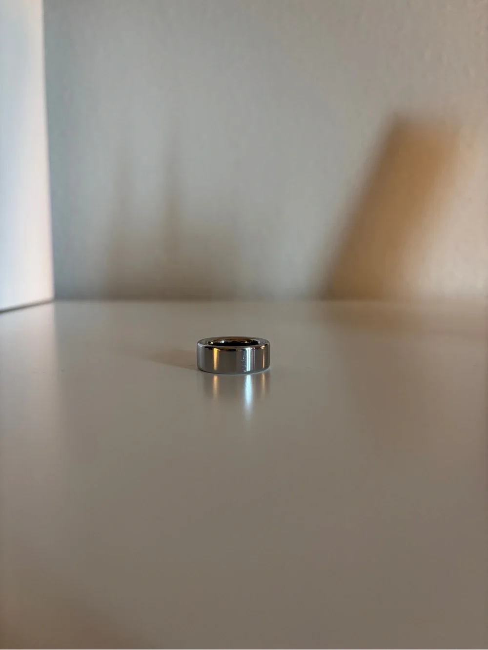 Oura Ring 4 - Silver - Size 6 - Like New